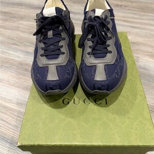 Gucci Men's Blue and Gray Sneakers